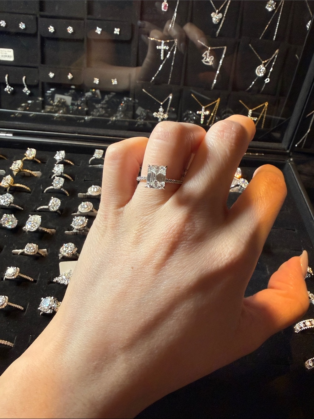 Elegant Silver Emerald-Cut Moissanite Engagement Ring - Silver